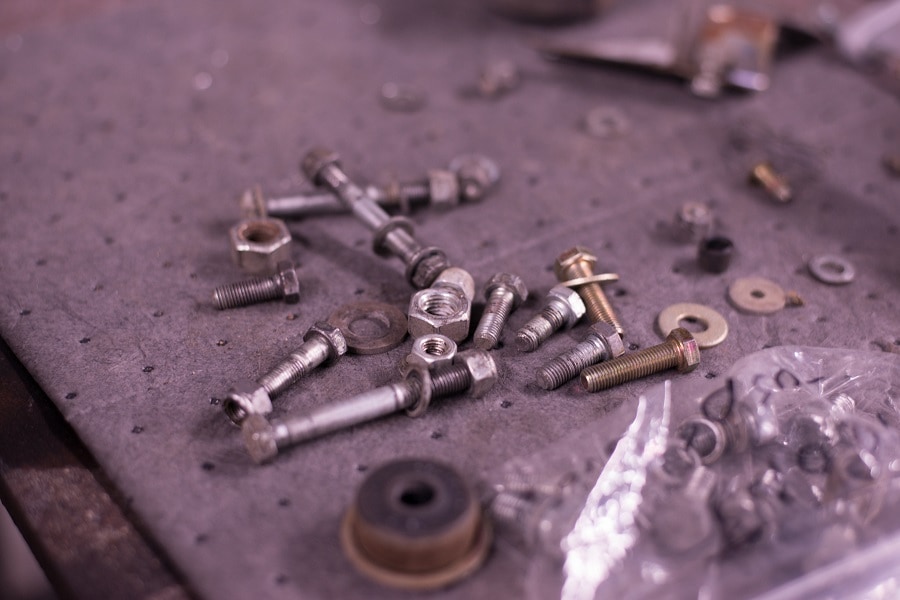 How to Remove a Rusted Bolt - AutoZone