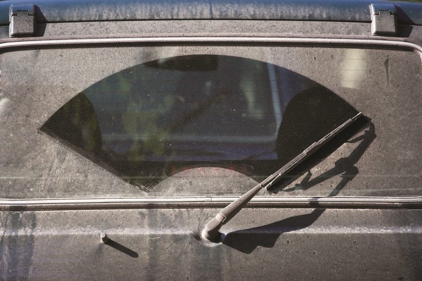 How to Clean Back Windshield  