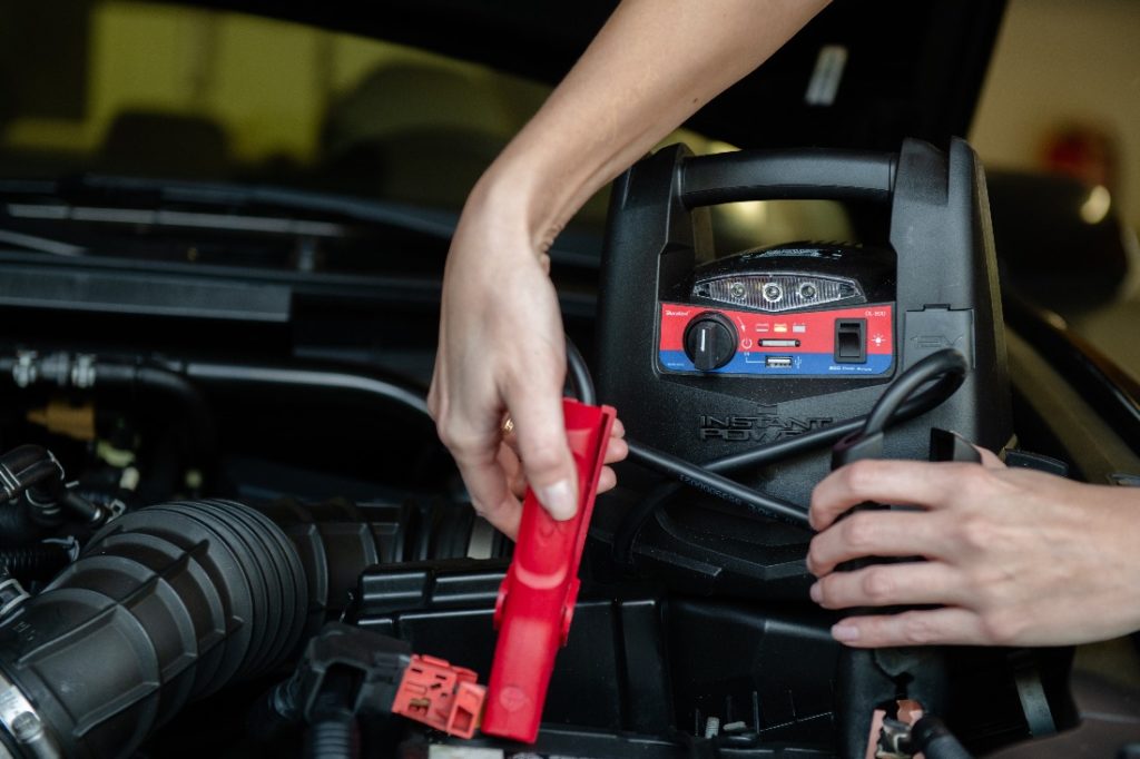 How to Charge a Car Battery - AutoZone