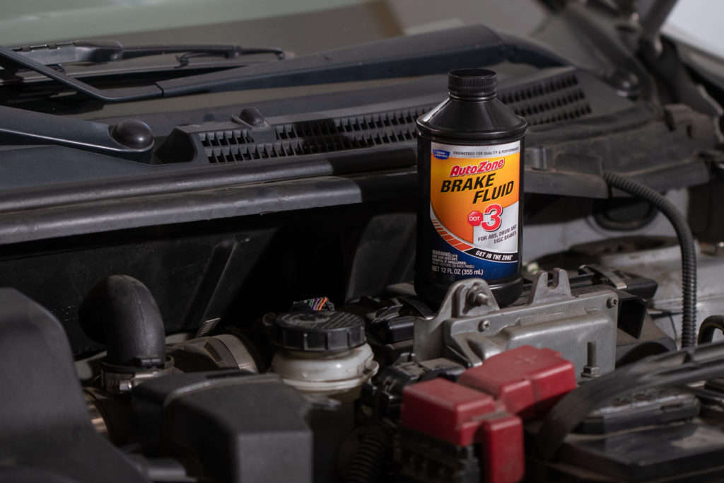 DOT 3 vs. DOT 4 Brake Fluid: What's the Difference? - AutoZone