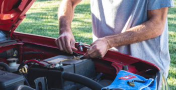 How to Use a Portable Jump Starter - AutoZone