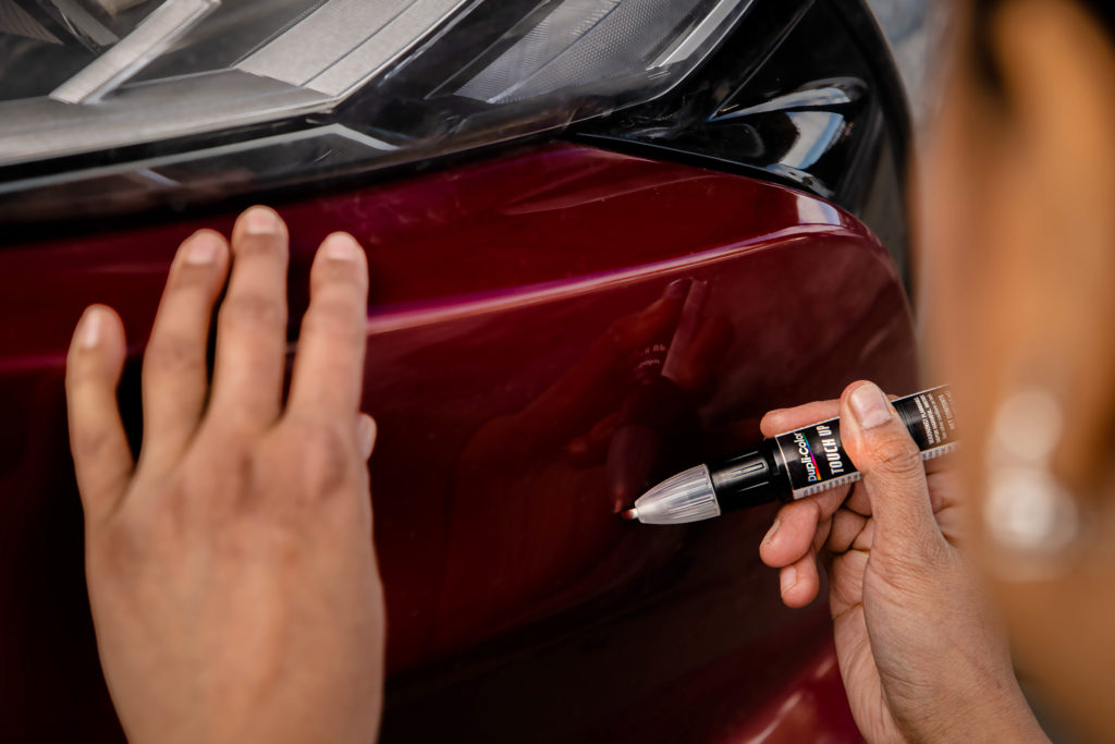 Touch Up Paint for Cars, White Car Paint Scratch Repair, Two-In-One Car  Touch Up Paint Fill Paint Pen, Quick & Easy Solution to Repair Minor