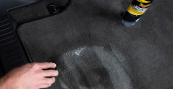 Meguiar s Carpet and Upholstery Cleaner 19oz 1