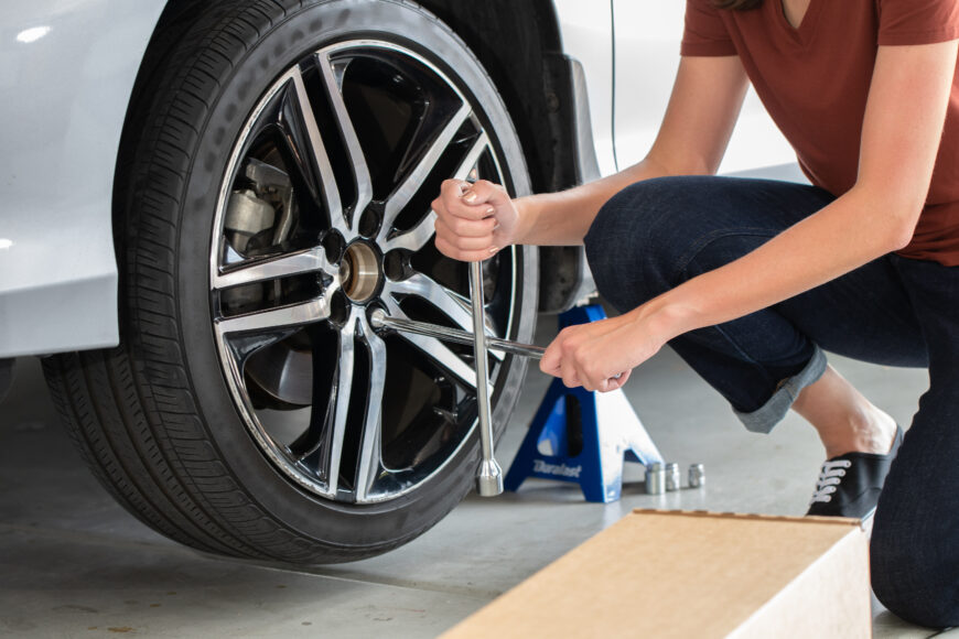 Can You Remove Lug Nuts Without Jacking the Car  