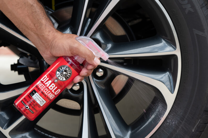 What Does It Cost to Fix Curb Rash? - AutoZone