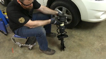 Image for How To Replace Shocks & Struts in a Nissan Rogue