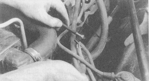GM Chevy Mid-Size Cars 1964-1988 Carburetor Repair Guide Adjusting the Idle Speed and Mixture